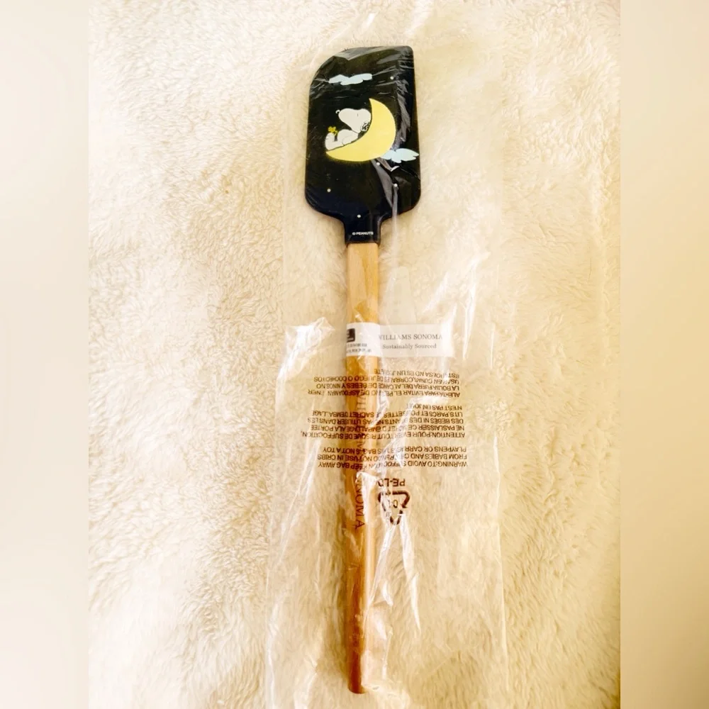 Williams-Sonoma Peanuts Snoopy Woodstock Spatula Snoopy on the Moon NWT